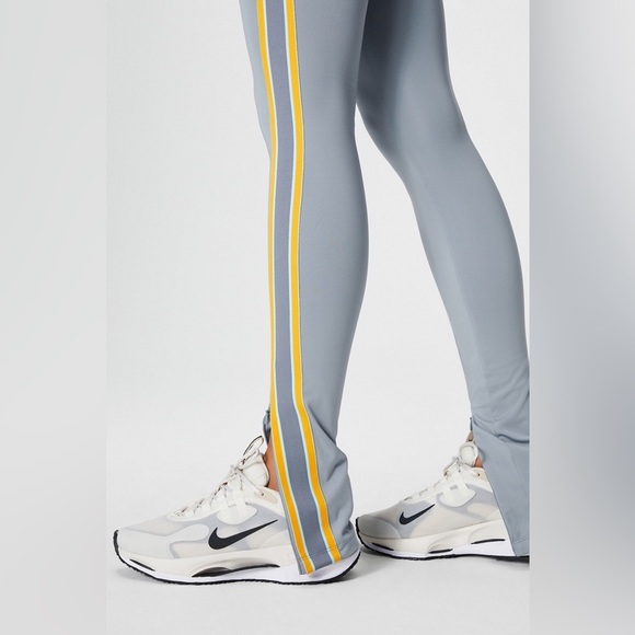 Seamless Track Pants - Picture 7 of 9